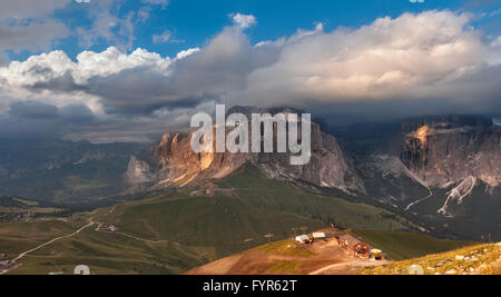 Panoramablick auf der Sella Gruppe Berg Stockfoto