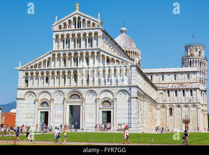 Kathedrale von Pisa und der schiefe Turm Piazza Dei Miracoli Tuscany Italien Europa Stockfoto