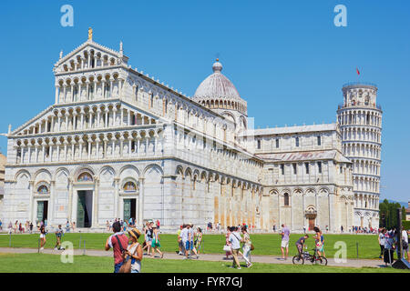 Kathedrale von Pisa und der schiefe Turm Piazza Dei Miracoli Tuscany Italien Europa Stockfoto