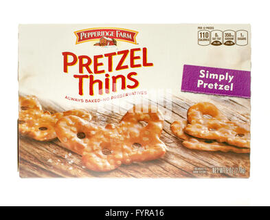 Winneconne, Wisconsin - 26. November 2015: Box von Pepperidge Farm Brezel verdünnt. Stockfoto