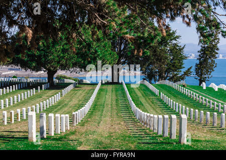 militärische Grabsteine auf dem Fort Rosecrans national Cemetery, point Loma, San Diego, ca uns Stockfoto