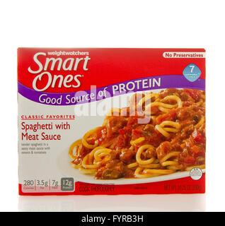 Winneconne, Wisconsin - 2. März 2016: Box von Smart, Spaghetti mit Soße Tiermehl von Weightwatchers. Stockfoto