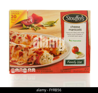 Winneconne, Wisconsin - 2. März 2016: Box von Stouffer Abendessen von Käse Manicotti Stockfoto