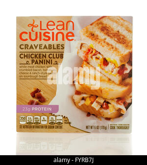 Winneconne, Wisconsin - 2. März 2016: eine Schachtel mit Lean Cuisine Huhn club Panini Stockfoto