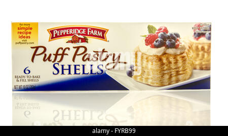 Waupun, WI - 9. März 2016: Box von Pepperidge Farm Blätterteig Panstry Muscheln Stockfoto