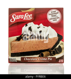 Winneconne, Wisconsin - 13. März 2016: eine Schachtel Schokolade Creme Kuchen gemacht von Sara Lee Stockfoto