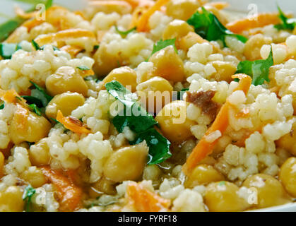 Curry-Couscous-Salat Stockfoto