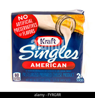 Winneconni, WI - 10. Juni 2015: Paket Kraft Einzel amerikanischer Käse Stockfoto