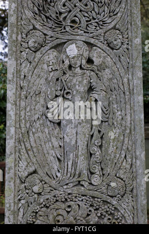 Grab der Kunstkritiker John Ruskin in Coniston Kirchhof, Lake District / Cumbria Stockfoto