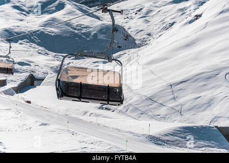 Skilifte Durings hellen Wintertag Stockfoto