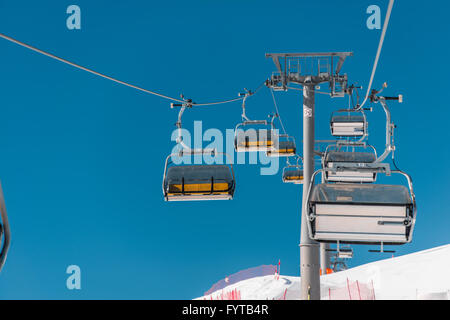 Skilifte Durings hellen Wintertag Stockfoto