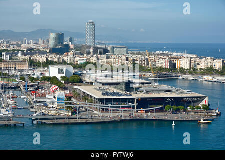 Luftaufnahme des Hafens von Barcelona und das Einkaufszentrum Maremagnum. Barcelona, Katalonien, Spanien, Europa Stockfoto