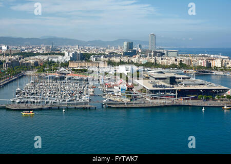 Luftaufnahme des Hafens von Barcelona und das Einkaufszentrum Maremagnum. Barcelona, Katalonien, Spanien, Europa Stockfoto