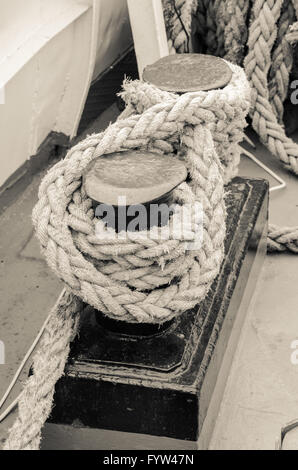 Seil, Poller Segelboot Stockfoto