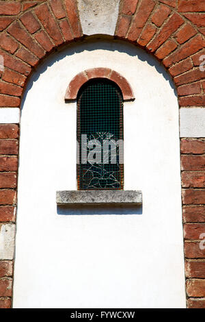 Antike Bauprojekte in Italien Fensterwand Stockfoto