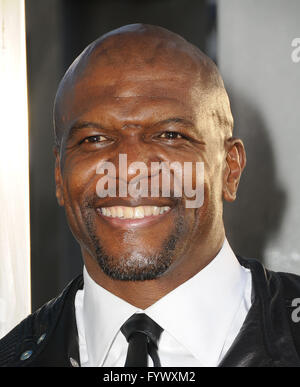 Hollywood, CA, USA. 27. April 2016.  Terry Crews. Anreise für die Los Angeles Premiere von Warner Bros. "'' Keanu'' an ArcLight Hollywood statt. Bildnachweis: Birdie Thompson/AdMedia Credit: Birdie Thompson/AdMedia/ZUMA Draht/Alamy Live-Nachrichten Stockfoto