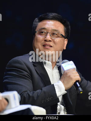 Peking, China. 28. April 2016. Präsident der Baidu Zhang Yaqin spricht während der 8. Global Mobile Internet Konferenz (GMIC) in Peking, Hauptstadt von China, 28. April 2016. Bildnachweis: Li Wen/Xinhua/Alamy Live-Nachrichten Stockfoto