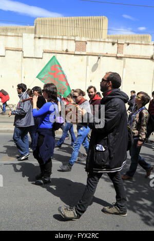 Montpelllier, Languedoc-Roussillon, Frankreich: 28. April 2016. Demonstration gegen die Reform El Khomri des französischen Arbeits-Code. Stockfoto