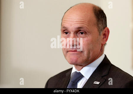 Volfgang Sobotka Rom 27. April 2016. Österreichische Botschaft. Pressekonferenz der Minister des Inneren des österreichischen über die Schranken der Grenze zwischen Österreich und Italien für Migranten.  © Insidefoto/Alamy Live-Nachrichten Stockfoto