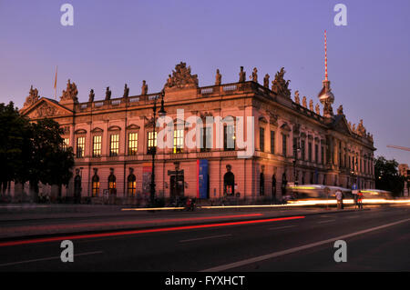 Das Deutsche Historische Museum, Unter Höhle Linden, Mitte, Berlin, Deutschland / DHM Stockfoto