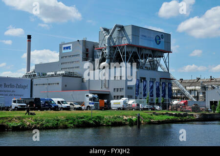 RWE-Biomasse kombiniert Heizkraftwerk, Hermannplatz, Berlin, Deutschland / Neukölln Stockfoto