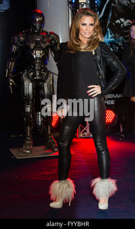 Katie Price und Kieran Hayle besuchen die Robocop-Premiere bei der BFI IMAX South Bank in London Stockfoto