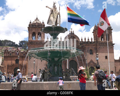 Brunnen vor der Kathedrale Santo Domingo Cusco Peru Stockfoto
