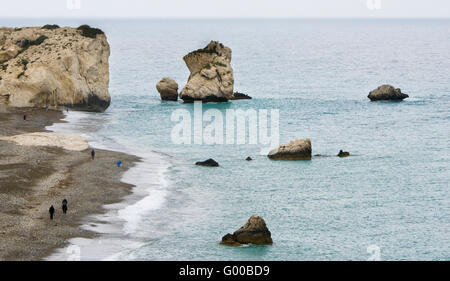 Felsen der Aphrodite oder Petra Tou Romiou oder Rock of Greek ist der Geburtsort von Aphrodite, der griechischen Göttin der Liebe, auf einer Küstenlinie Stockfoto