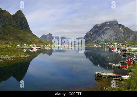 Dorf der Reine, Lofoten, Norwegen Stockfoto