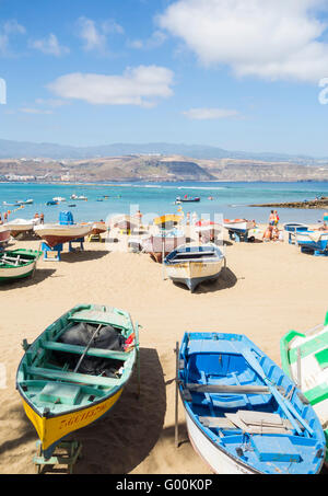 Angelboote/Fischerboote in La Puntilla am Strand von Las Canteras in Las Palmas, Gran Canaria, Kanarische Inseln, Spanien Stockfoto