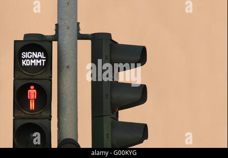 Traffic light - Signal kommt Stockfoto