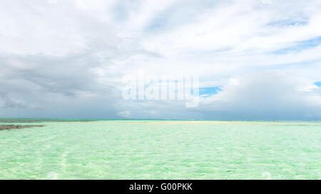 Nylon-Pool in Tobago touristische Attraktion geringe Schärfentiefe klare Meerwasser, Korallen und weißen Sand Panoramablick über Stockfoto