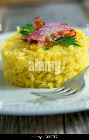 Risotto mit Safran. Stockfoto