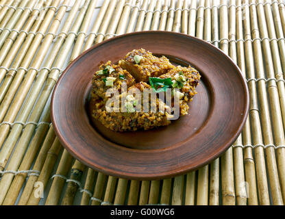 Kibbeh - levantinischen Schüssel Bulgur, gehackte Zwiebeln und fein gemahlen, mageres Rindfleisch, Lamm, Ziege Stockfoto
