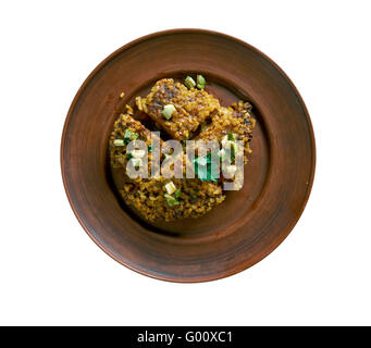 Kibbeh - levantinischen Schüssel Bulgur, gehackte Zwiebeln und fein gemahlen, mageres Rindfleisch, Lamm, Ziege Stockfoto