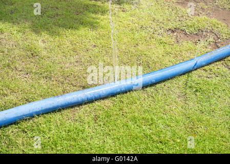 Bild des Lochs in einem Schlauch Stockfoto