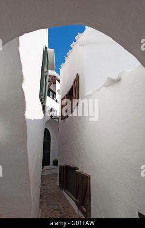 Menorca, Balearen, Spanien: Binibeca Vell, entwickelt eine weiße Fischerdorf Byspanish Architekten Antonio Sintes 1972 Stockfoto