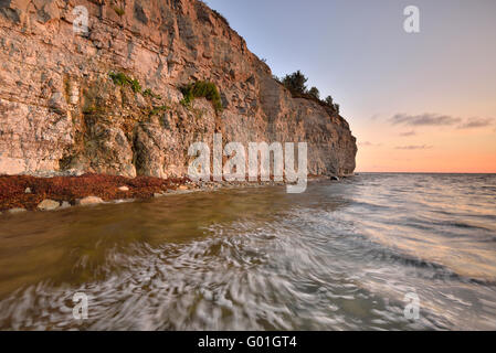 Eine Klippe an der Ostseeküste Stockfoto