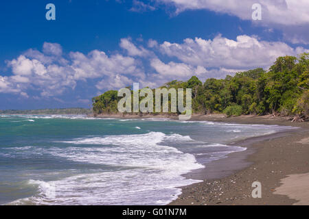 CORCOVADO Nationalpark, Costarica - Strand am Pazifischen Ozean, die Halbinsel Osa. Stockfoto