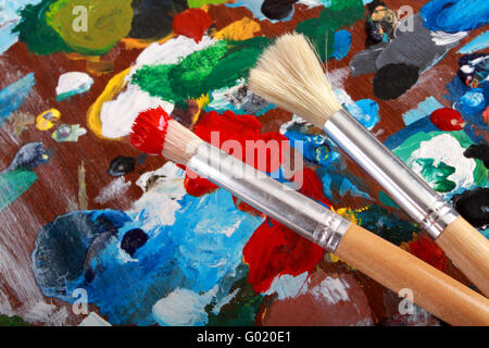 Klassischen Künstler Farbpalette mit Pinsel Hintergrund. Stockfoto
