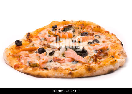 Pizza mit Käse, sauce eine Mafia, eine Creme aus Artischocken, Krabben, Muscheln, Oliven, Pesto, Tomaten getrocknet und ein Lachs-sauce Stockfoto