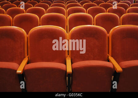 rote Stühle Stockfoto