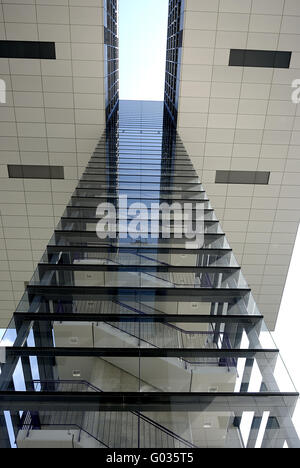 Kran-Haus in der alten Kölner Zollhafen Stockfoto