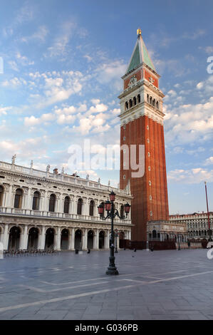 Venedig. St. Mark's Square und der Glockenturm Stockfoto