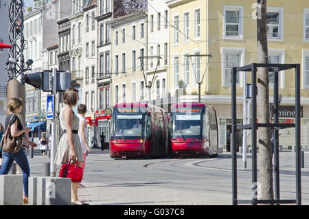 Straßenbahn in Clermont-Ferrand Stockfoto