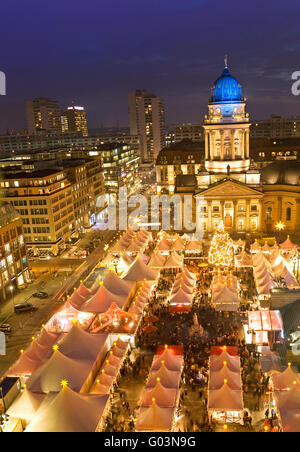 Weihnachtsmarkt am Gendarmenmarkt Berlin Deutschland Stockfoto