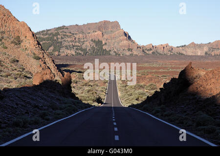 Langen geraden Weg Stockfoto