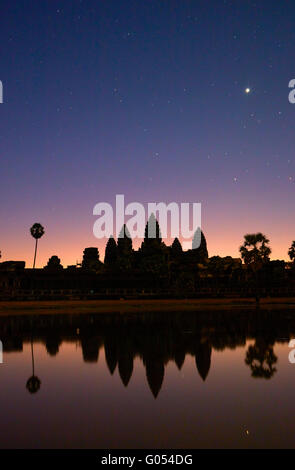Stars und früh am Morgen über Angkor Wat, Angkor Welterbe-Aufstellungsort, Siem Reap, Kambodscha Stockfoto