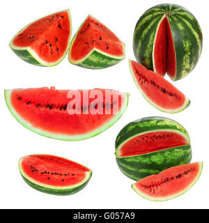 Stellen Sie frische Wassermelone und Scheiben isoliert auf weißem Hintergrund Stockfoto