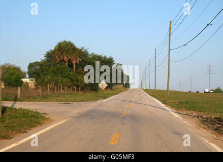 27. April 2016, leere Autobahn, Zentral-Florida, in der Nähe von Loughman, Davenport. Stockfoto